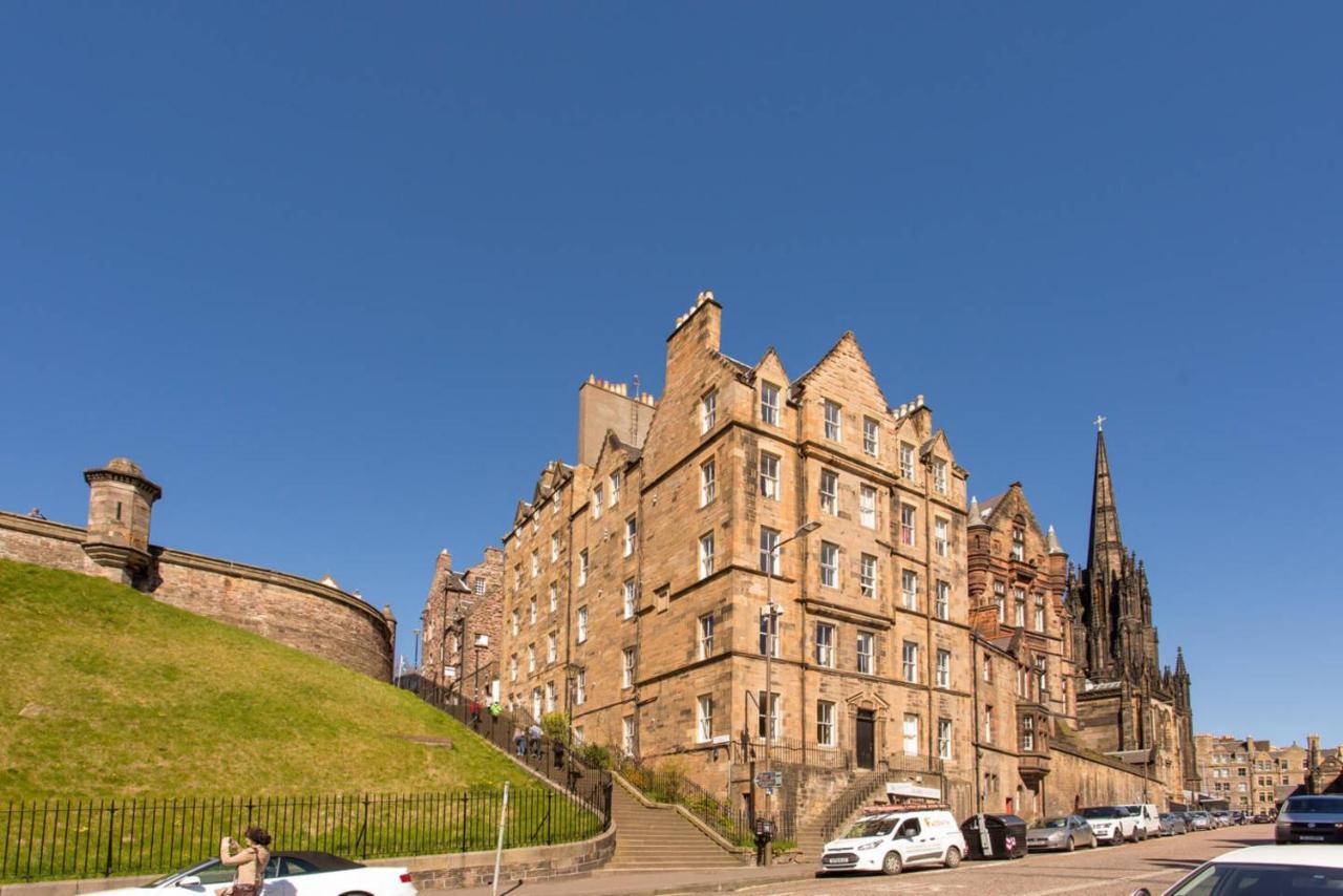 Ferienwohnung Altido Retro Castle Retreat 2Bed Edinburgh Exterior foto